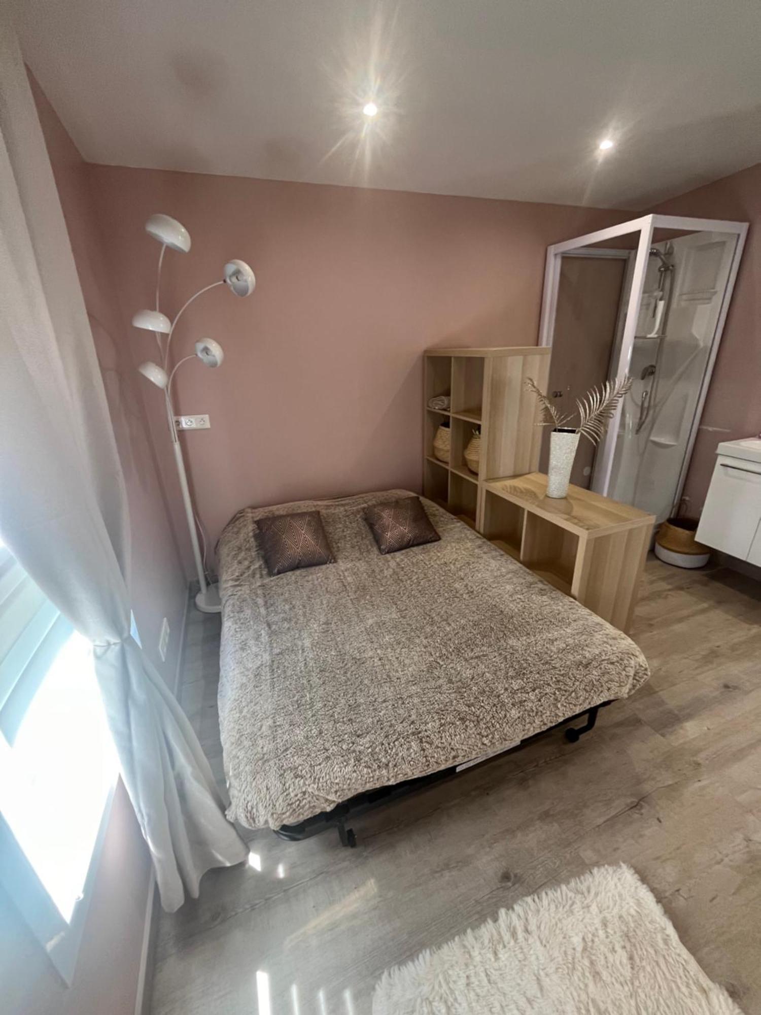 Apartament Dependance Prive Saint-Thibault-des-Vignes Zewnętrze zdjęcie