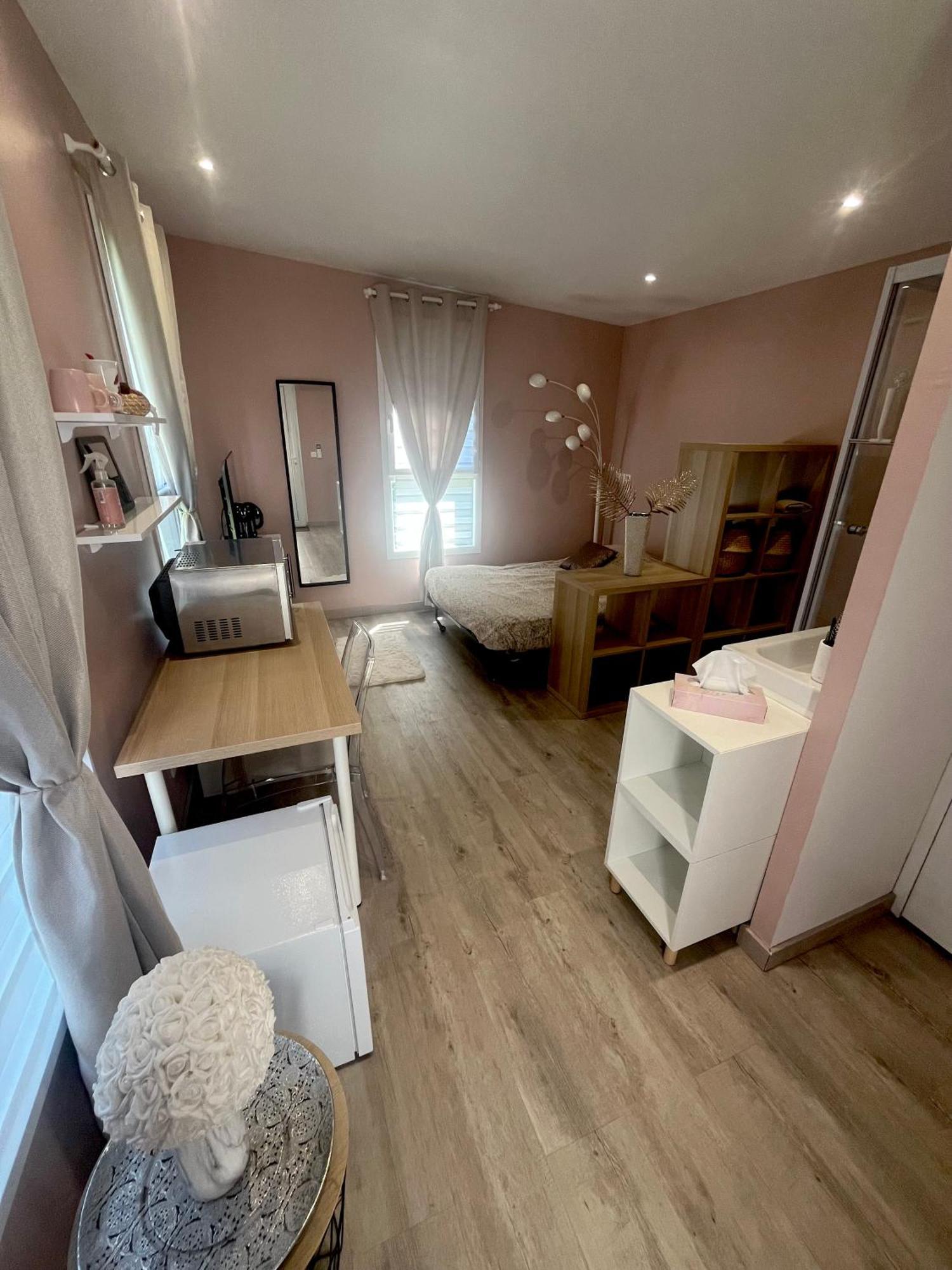 Apartament Dependance Prive Saint-Thibault-des-Vignes Zewnętrze zdjęcie